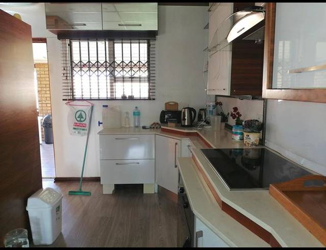 3 BEDROOM SIMPLEX FOR SALE IN ARBORETUM